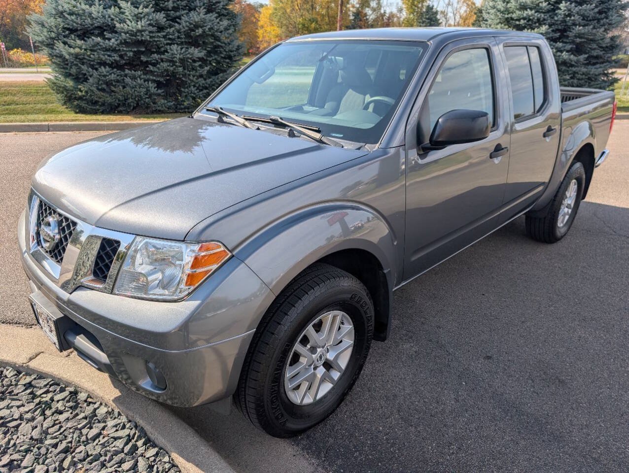 Used 2019 Nissan Frontier SV AWD/4WD image 5