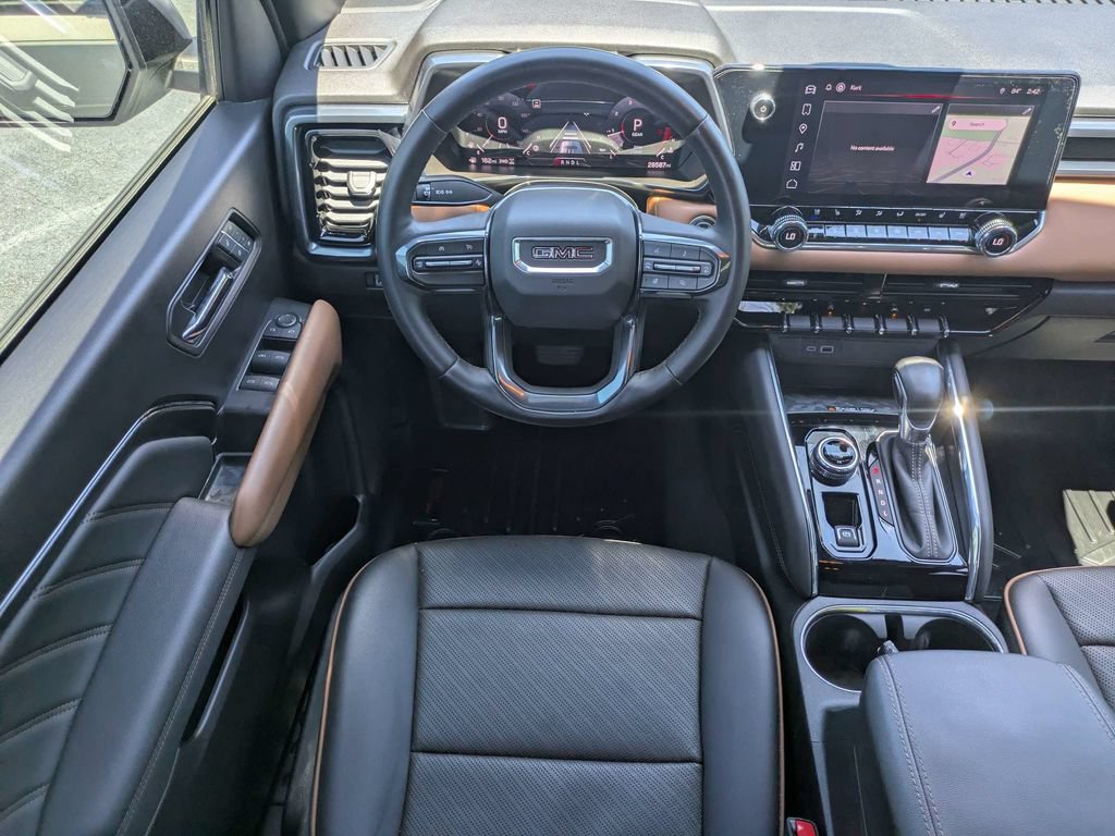 Used 2024 GMC Canyon AT4 w/ AT4 Premium Package AWD/4WD image 15