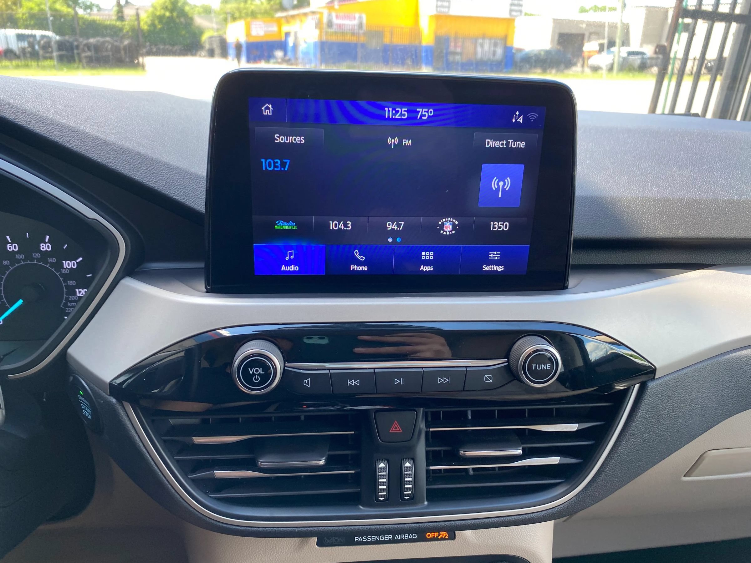 Used 2020 Ford Escape SEL AWD/4WD image 19