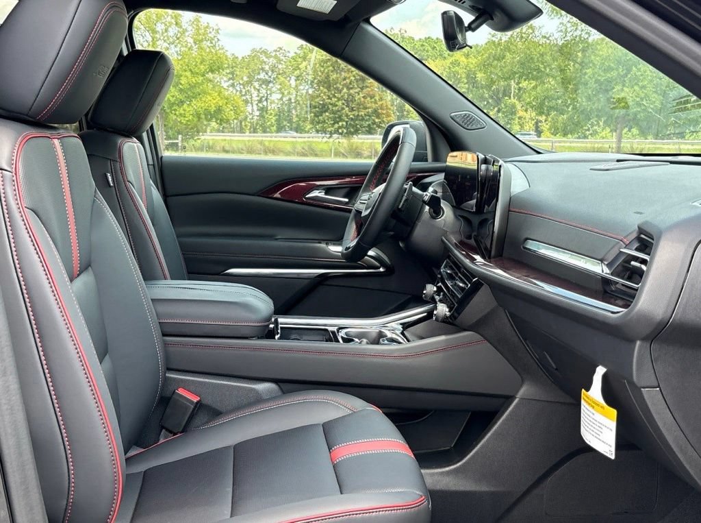 Used 2027 Chevrolet Traverse RS FWD image 26