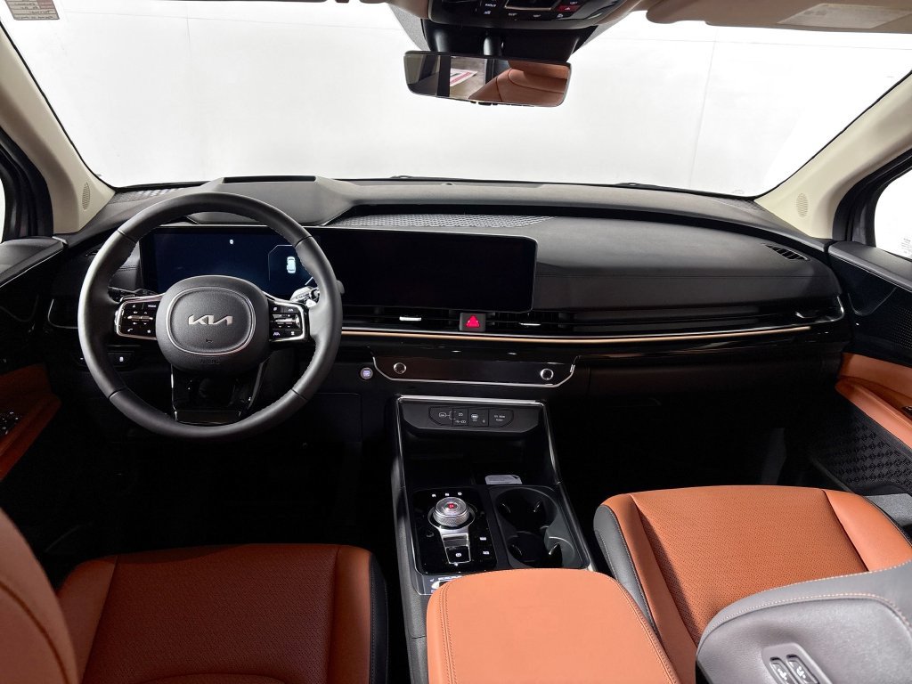 New 2026 Kia Carnival SX Prestige FWD image 12