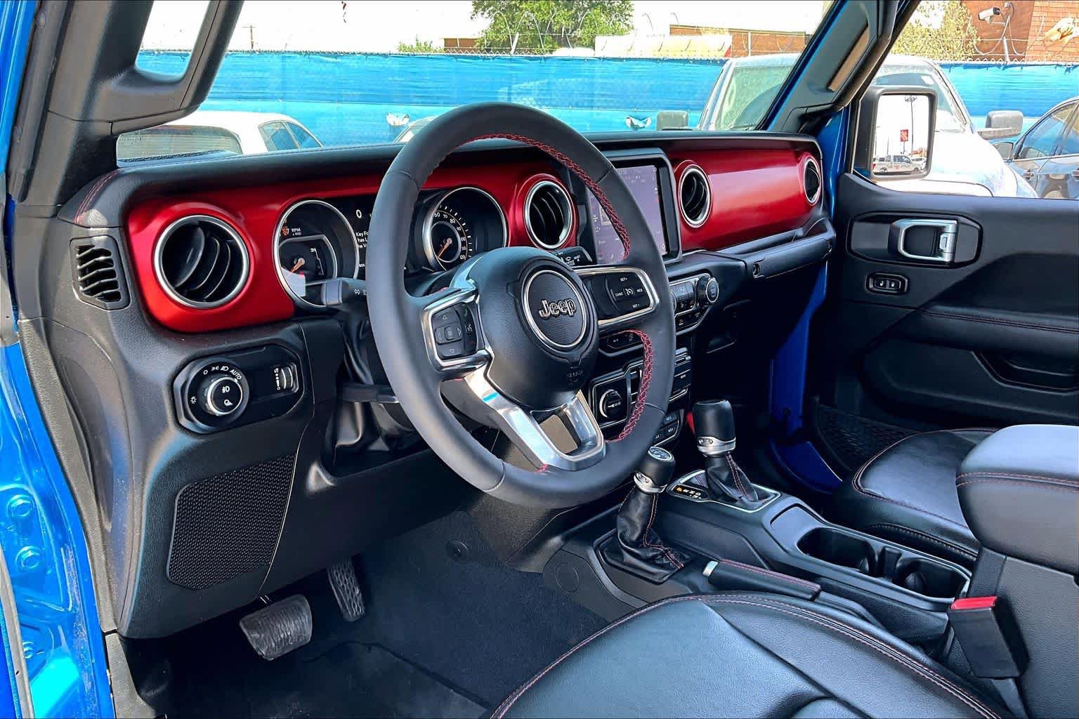 Used 2023 Jeep Gladiator Rubicon w/ Cold Weather Group AWD/4WD image 16