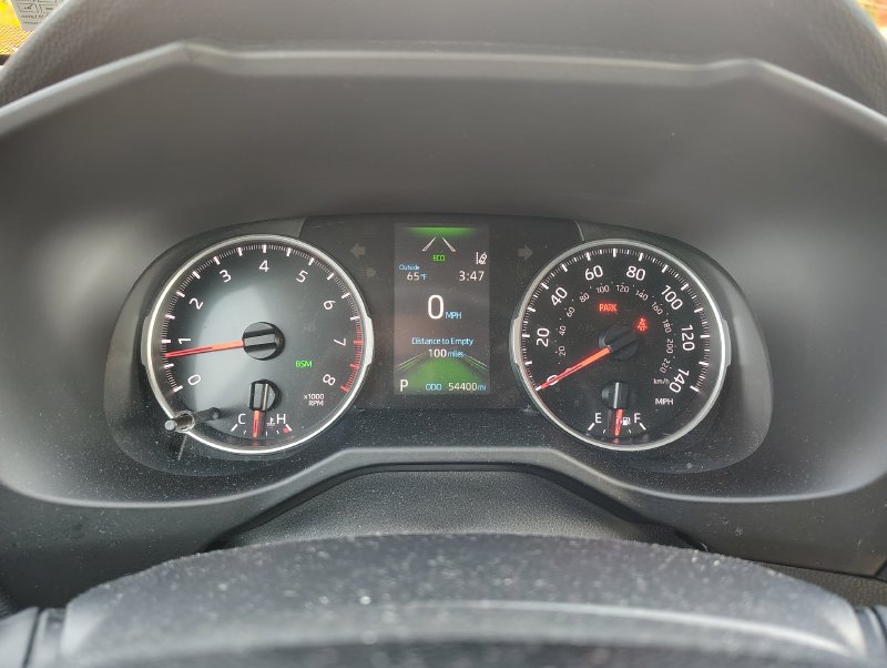 Used 2020 Toyota RAV4 LE w/ All Weather Liner Package AWD/4WD image 12
