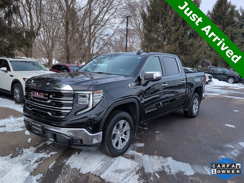 Used 2025 GMC Sierra 1500 SLT image 1