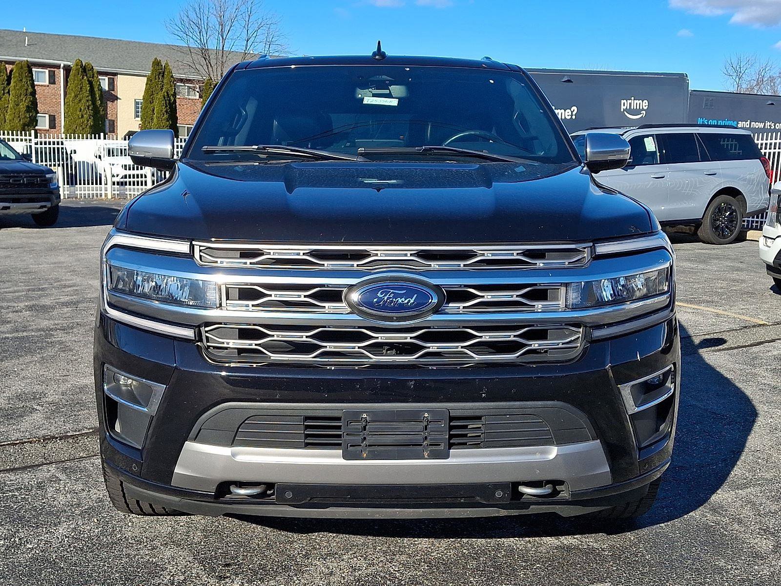 Used 2022 Ford Expedition Max Platinum image 2