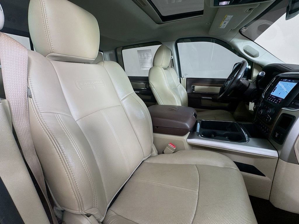 Used 2018 RAM 3500 Laramie image 29