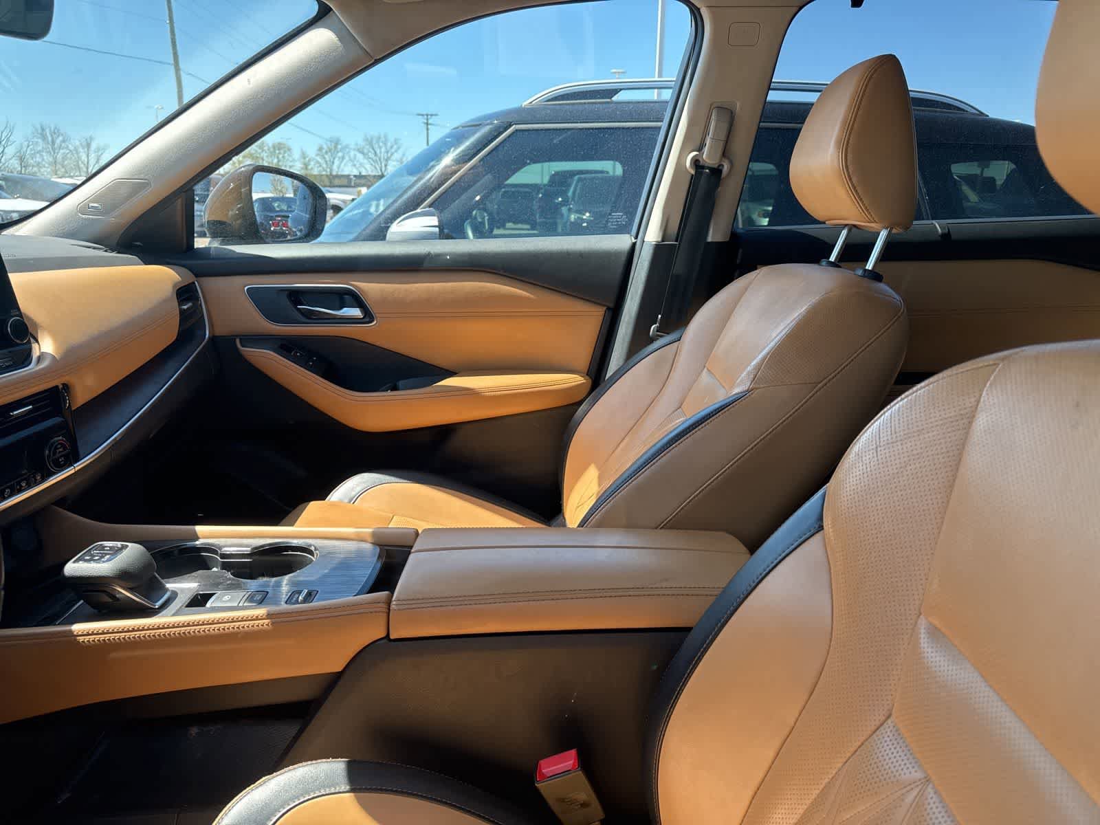 Used 2022 Nissan Rogue Platinum w/ Head-Up Display Package image 30