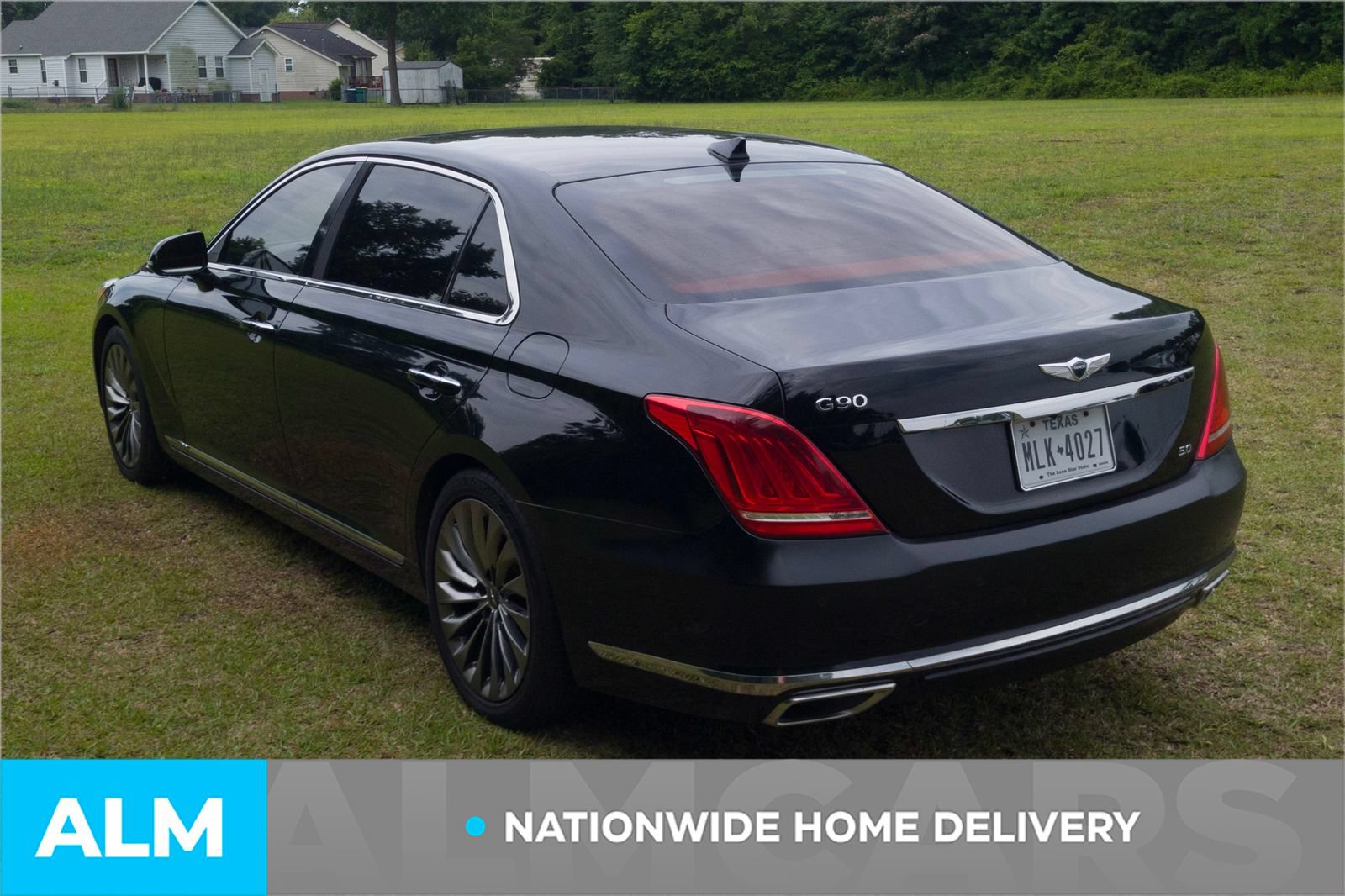Used 2017 Genesis G90 5.0 Ultimate RWD image 4