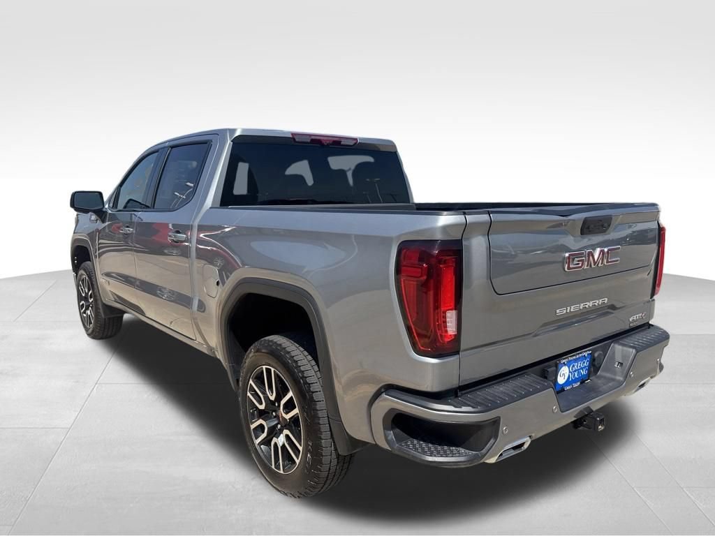 Used 2025 GMC Sierra 1500 AT4 w/ Technology Package AWD/4WD image 10