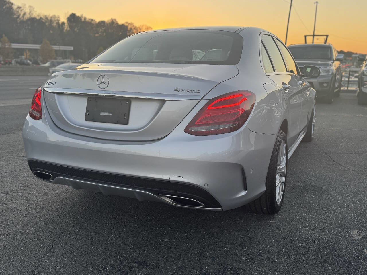 Used 2015 Mercedes-Benz C 400 4MATIC w/ Driver Assistance Package image 6