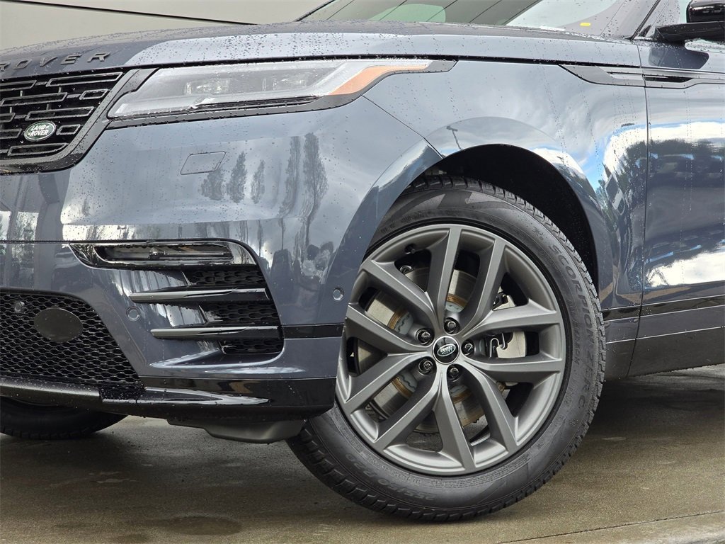 New 2026 Land Rover Range Rover Velar Dynamic SE image 2