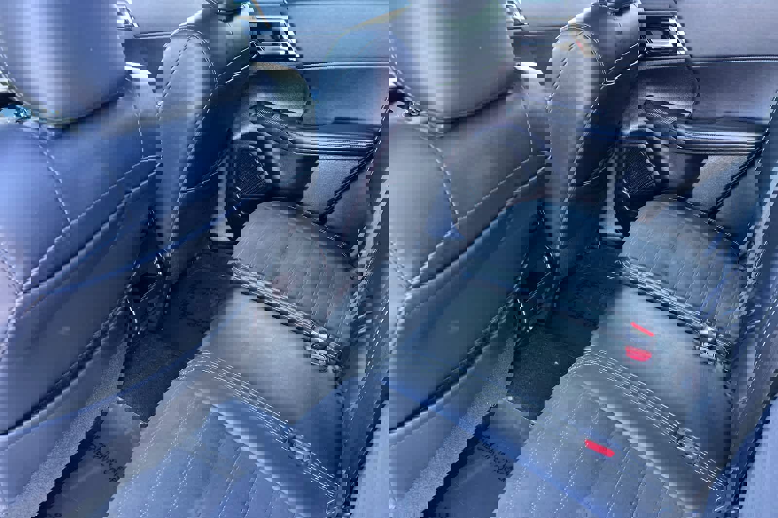 Used 2023 Mitsubishi Outlander SE image 4