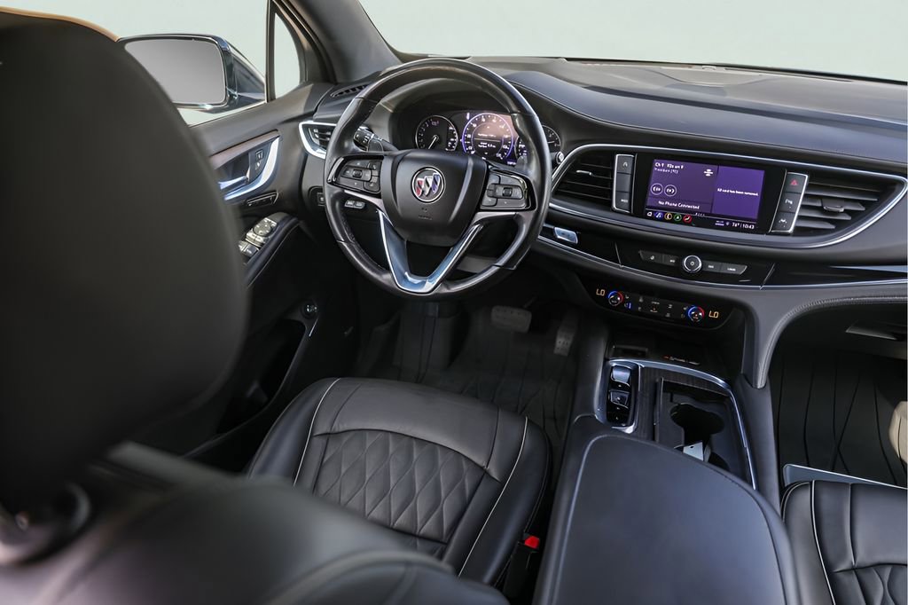Used 2023 Buick Enclave Avenir w/ Avenir Technology Package image 31