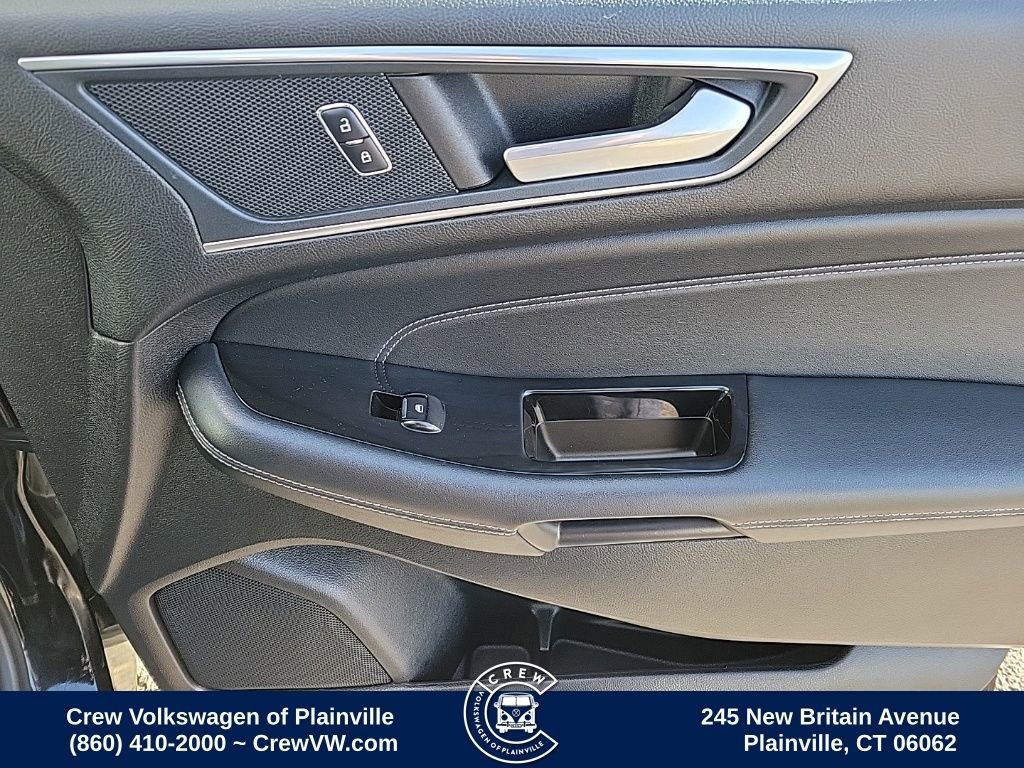 Used 2018 Ford Edge Titanium w/ Equipment Group 302A image 45
