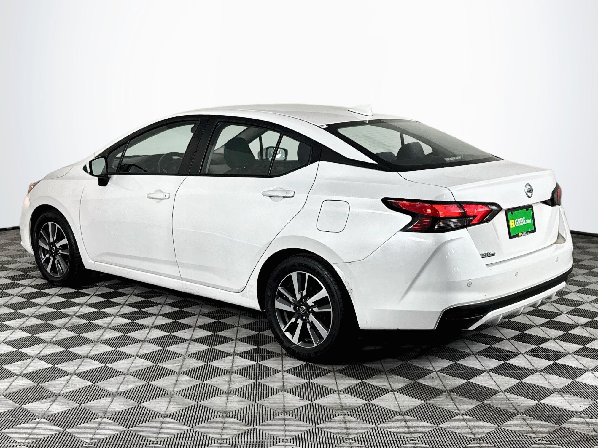 Used 2022 Nissan Versa SV FWD image 68