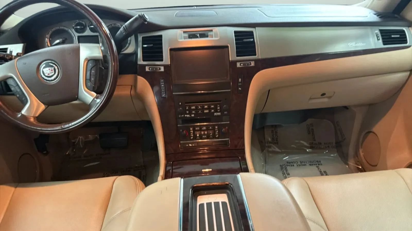 Used 2013 Cadillac Escalade ESV Luxury AWD/4WD image 15