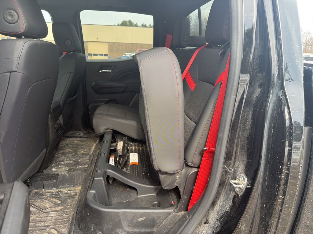 Used 2023 Chevrolet Colorado Z71 w/ Z71 Convenience Package 2 image 11