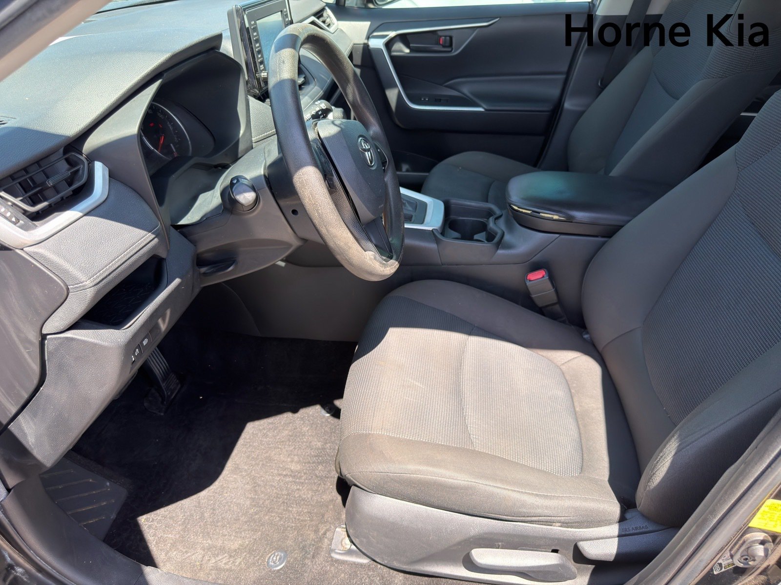 Used 2021 Toyota RAV4 LE FWD image 11