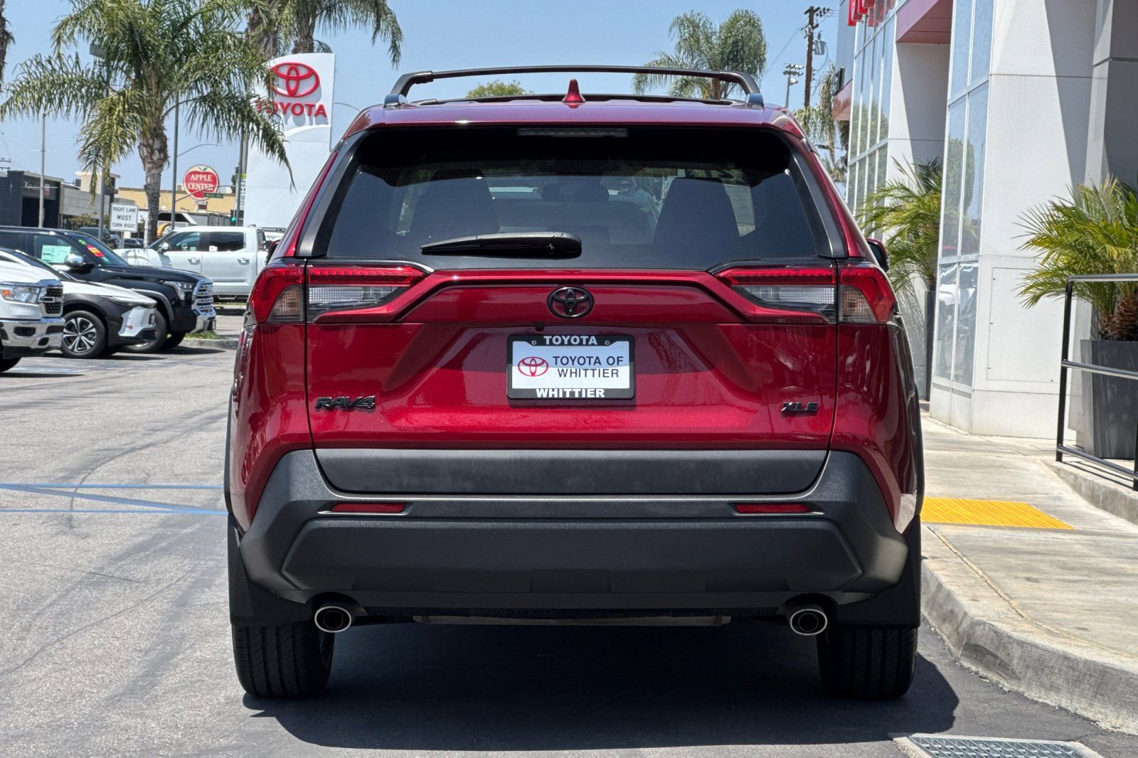 Used 2021 Toyota RAV4 XLE FWD image 6