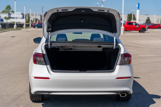 Used 2024 Honda Civic Sport image 13