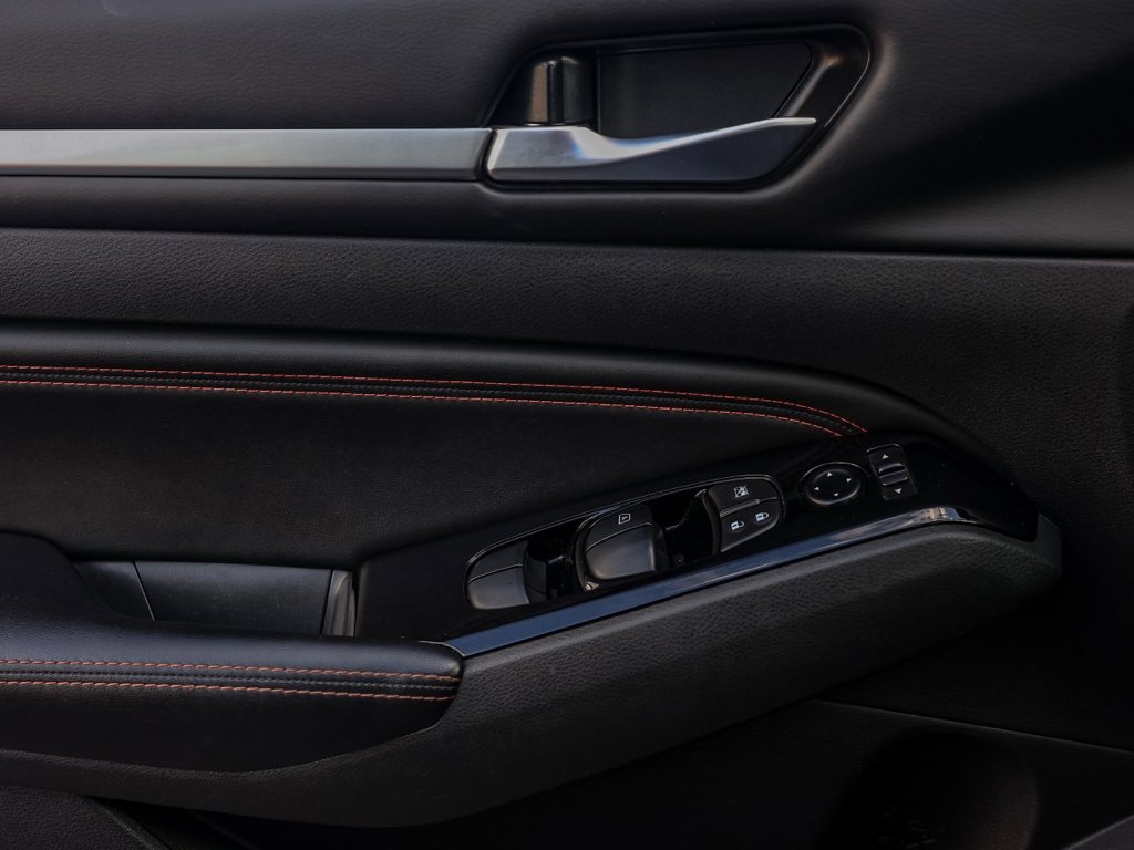 Used 2023 Nissan Altima 2.5 SR image 23