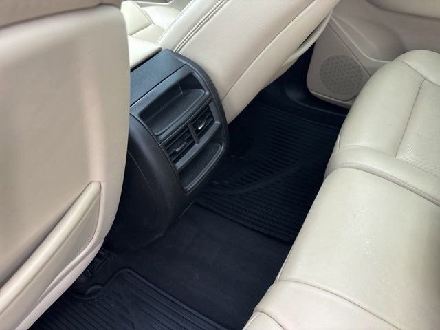 Used 2019 Cadillac XT5 Luxury image 33