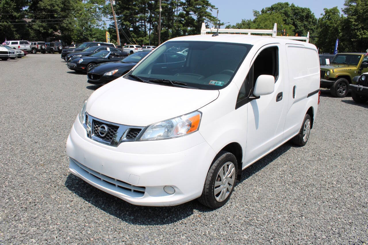 Used 2017 Nissan NV200 SV w/ Technology Package FWD image 2