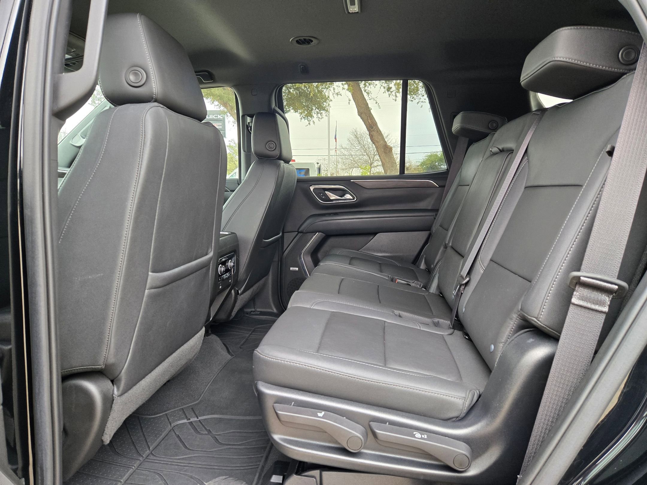 Certified 2023 Chevrolet Tahoe Z71 w/ Z71 Off-Road Package image 14