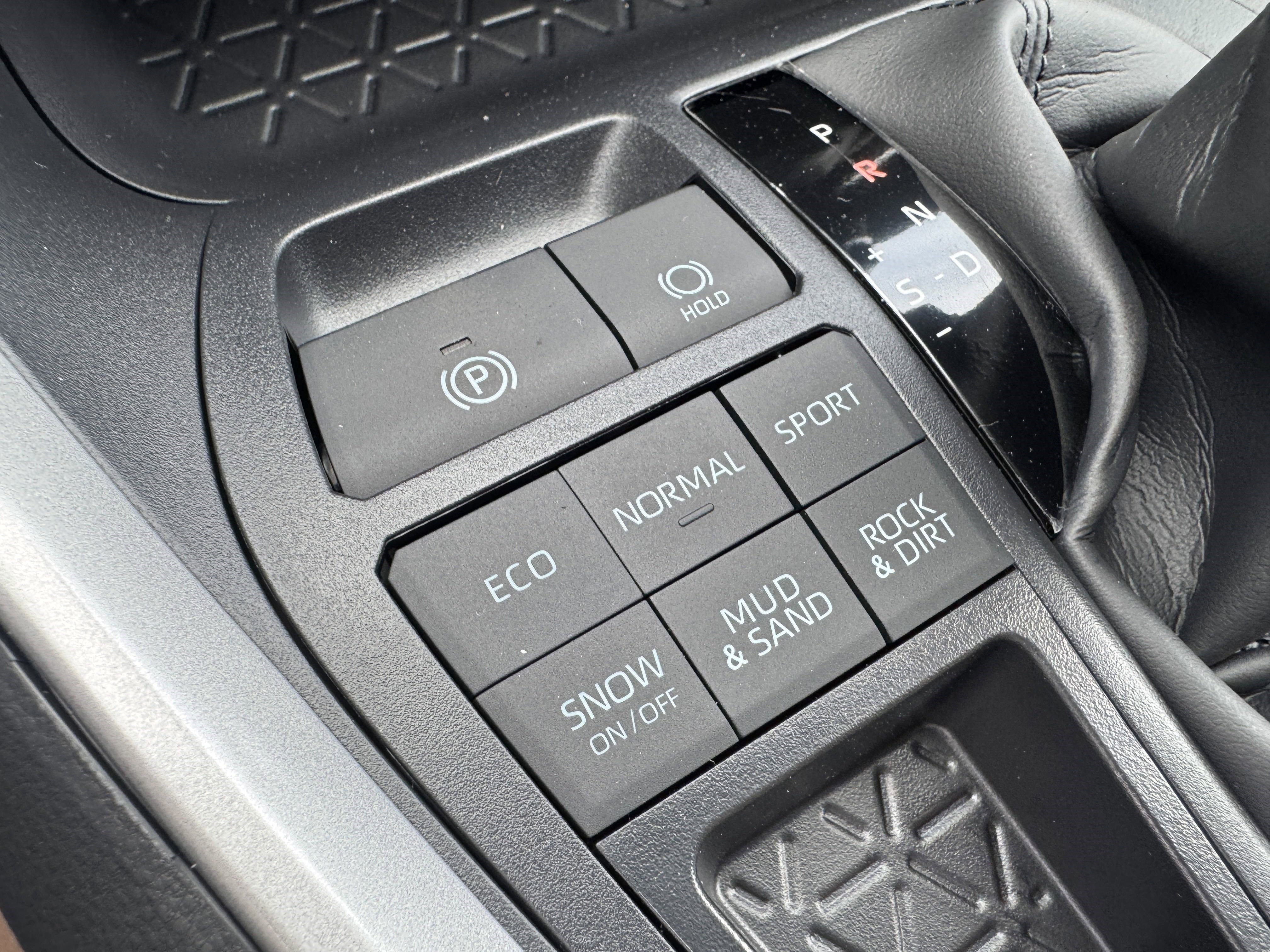 New 2025 Toyota RAV4 XLE image 30