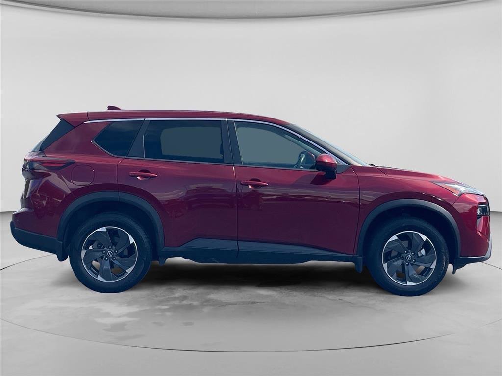 Used 2024 Nissan Rogue SV AWD/4WD image 8