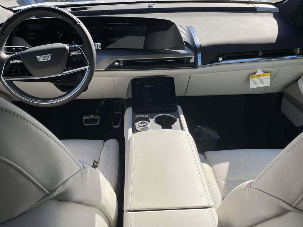 New 2026 Cadillac Vistiq Sport image 15