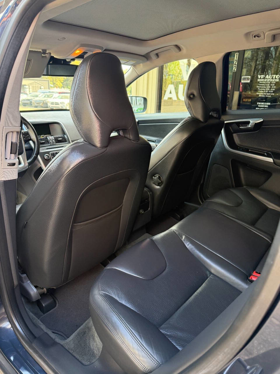 Used 2014 Volvo XC60 3.2 image 16