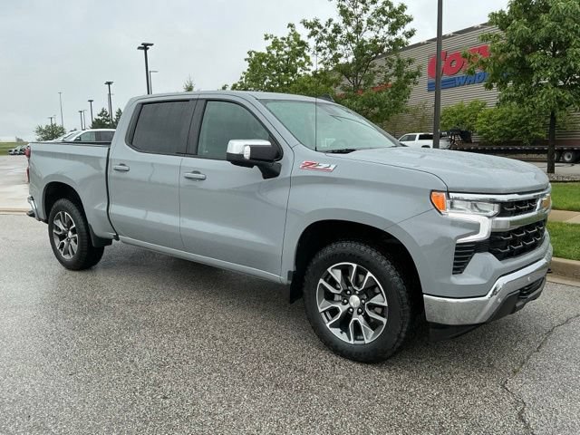 Used 2024 Chevrolet Silverado 1500 LT w/ All Star Edition Plus AWD/4WD image 2