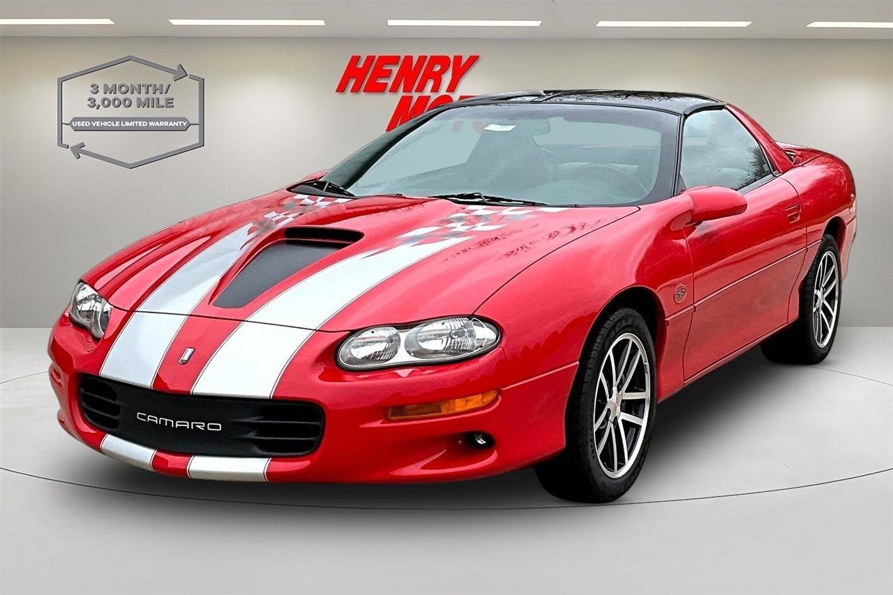 Used 2002 Chevrolet Camaro Z28 w/ SS Performance/Appearance Pkg RWD image 3