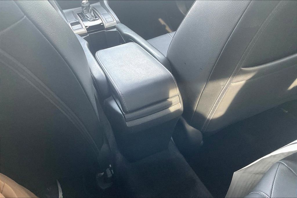 Used 2018 Honda Civic EX-L image 10