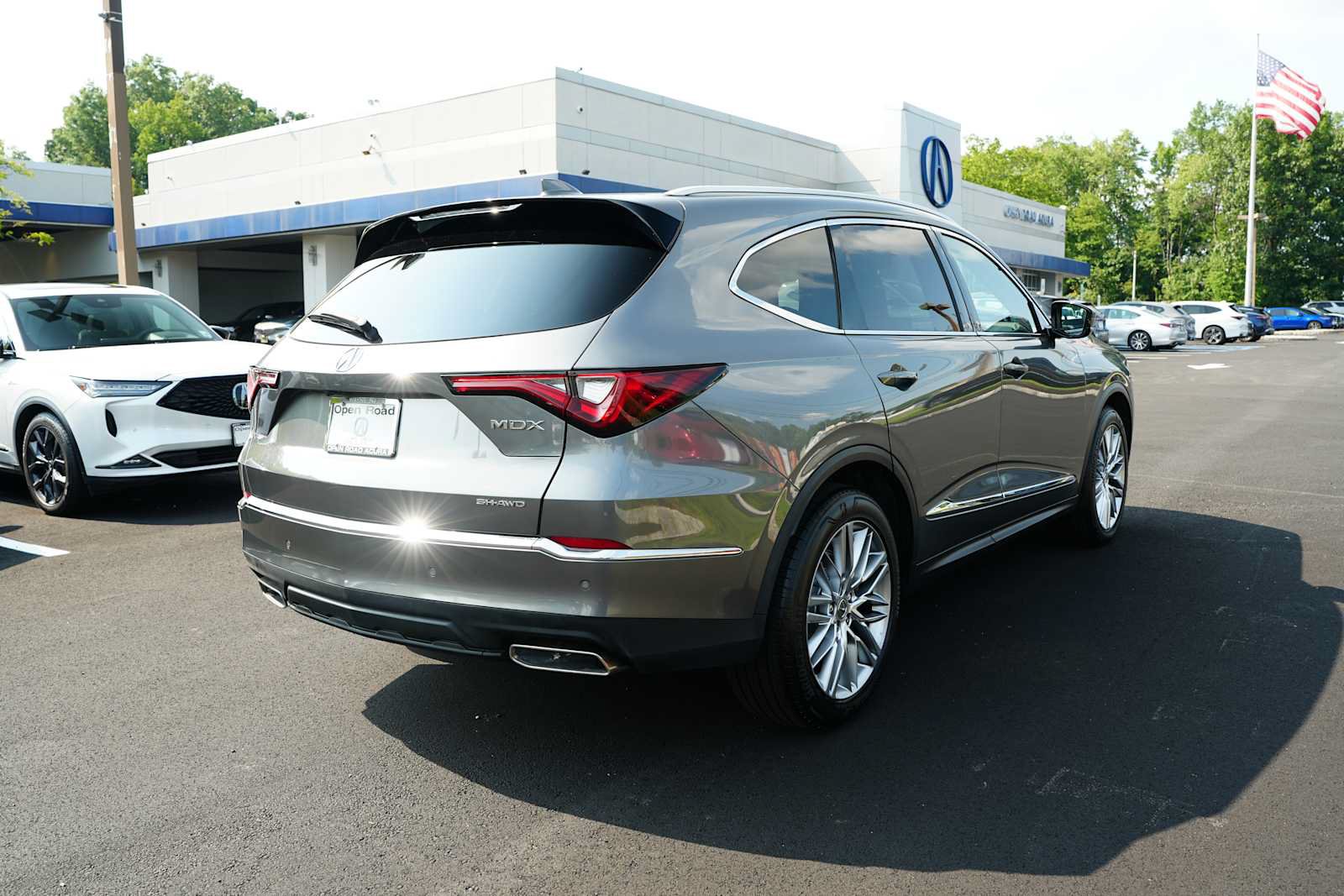 Certified 2023 Acura MDX w/ Advance Package AWD/4WD image 7