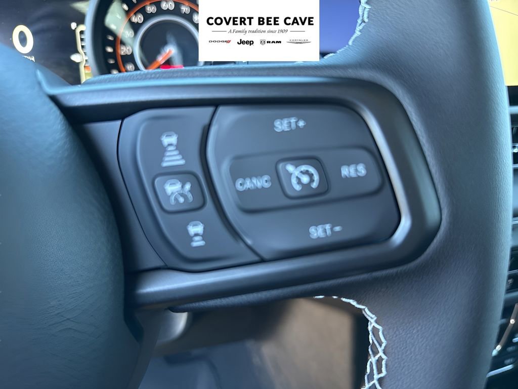 Used 2025 Jeep Wrangler Unlimited Rubicon image 22