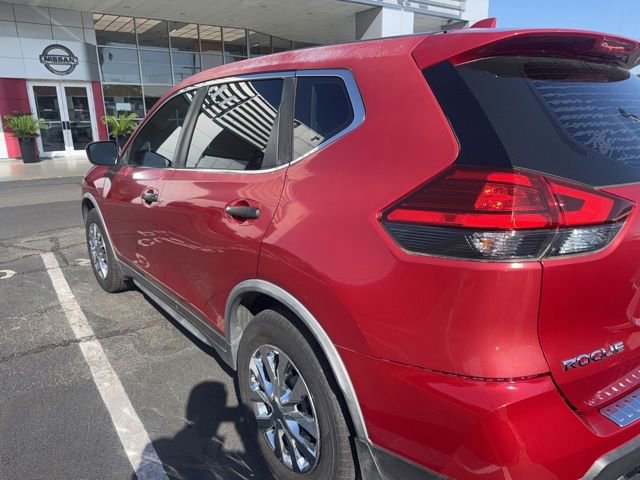 Used 2017 Nissan Rogue S FWD image 7