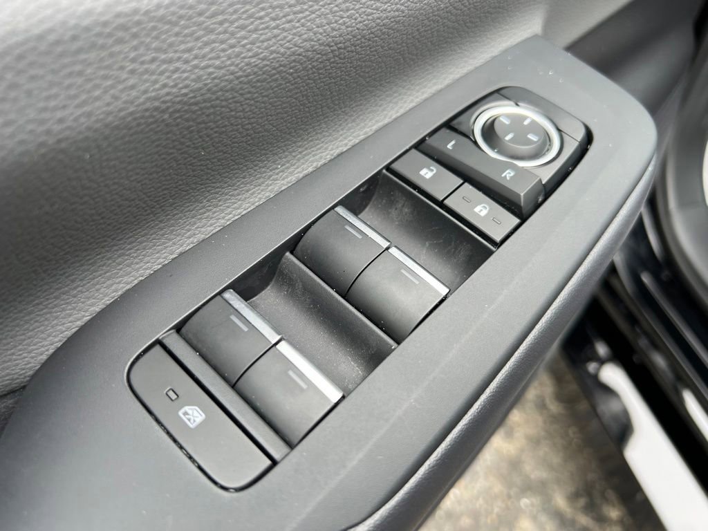 Used 2024 Toyota Prius Limited AWD/4WD image 40
