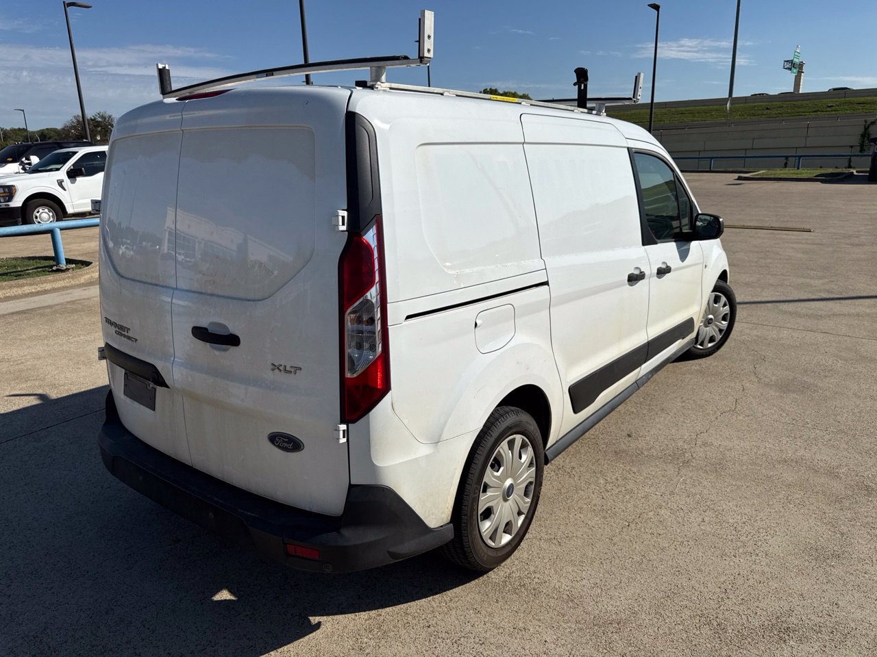 Used 2021 Ford Transit Connect XLT FWD image 11