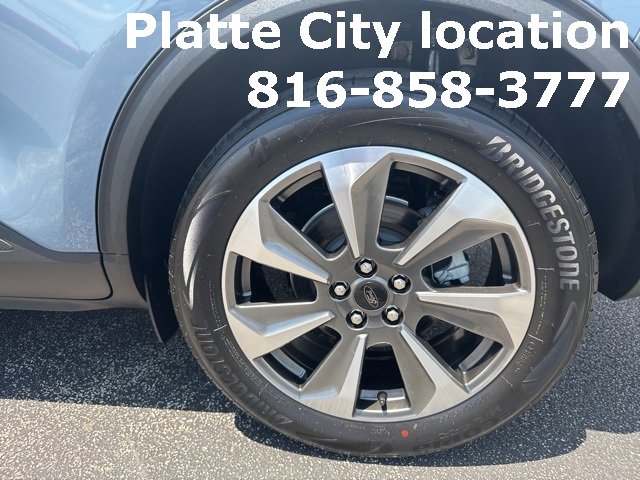 Used 2023 Ford Escape Platinum image 31