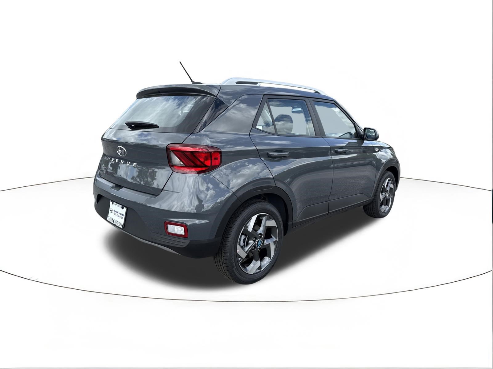 New 2026 Hyundai Venue SEL image 3