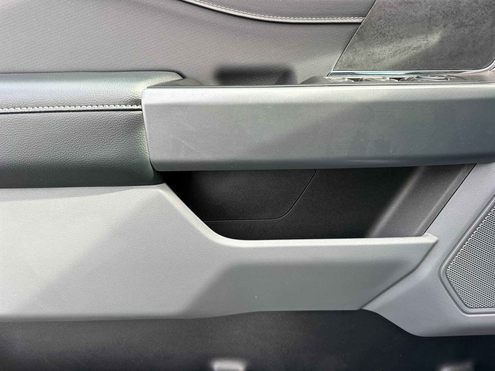 Used 2024 Ford F150 XLT w/ Tow/Haul Package image 10