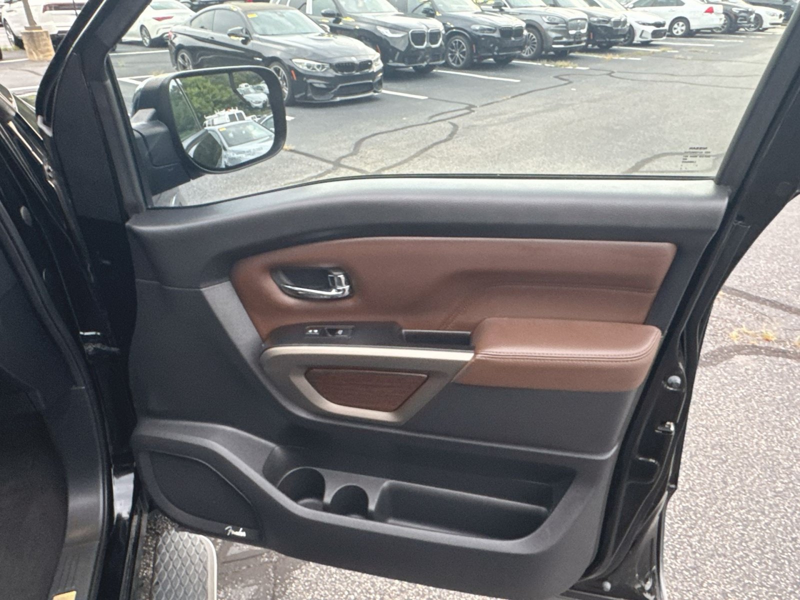 Used 2020 Nissan Titan Platinum Reserve w/ Moonroof Package RWD image 34