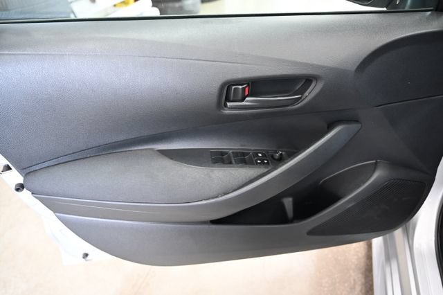 Used 2023 Toyota Corolla LE FWD image 27