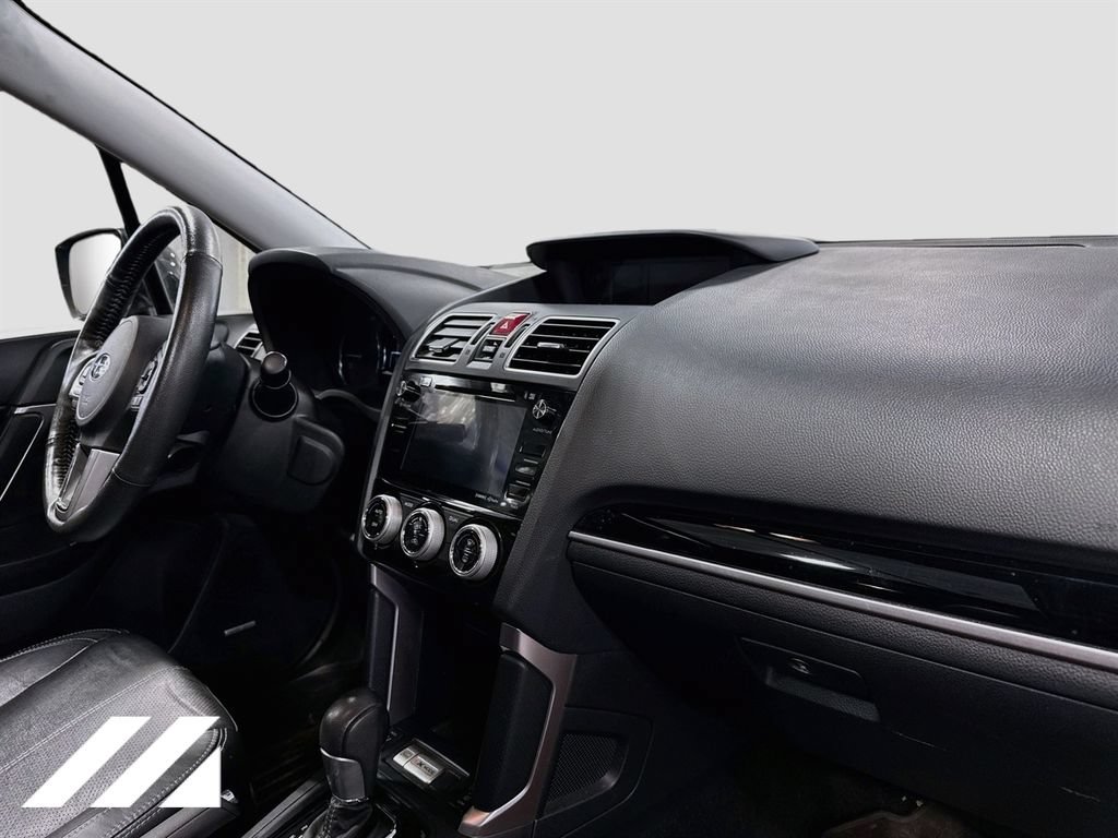 Used 2018 Subaru Forester 2.5i Touring AWD/4WD image 32