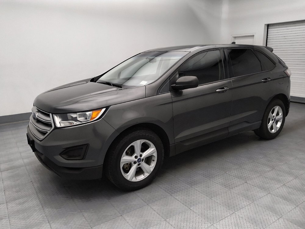 Used 2018 Ford Edge SE FWD image 2