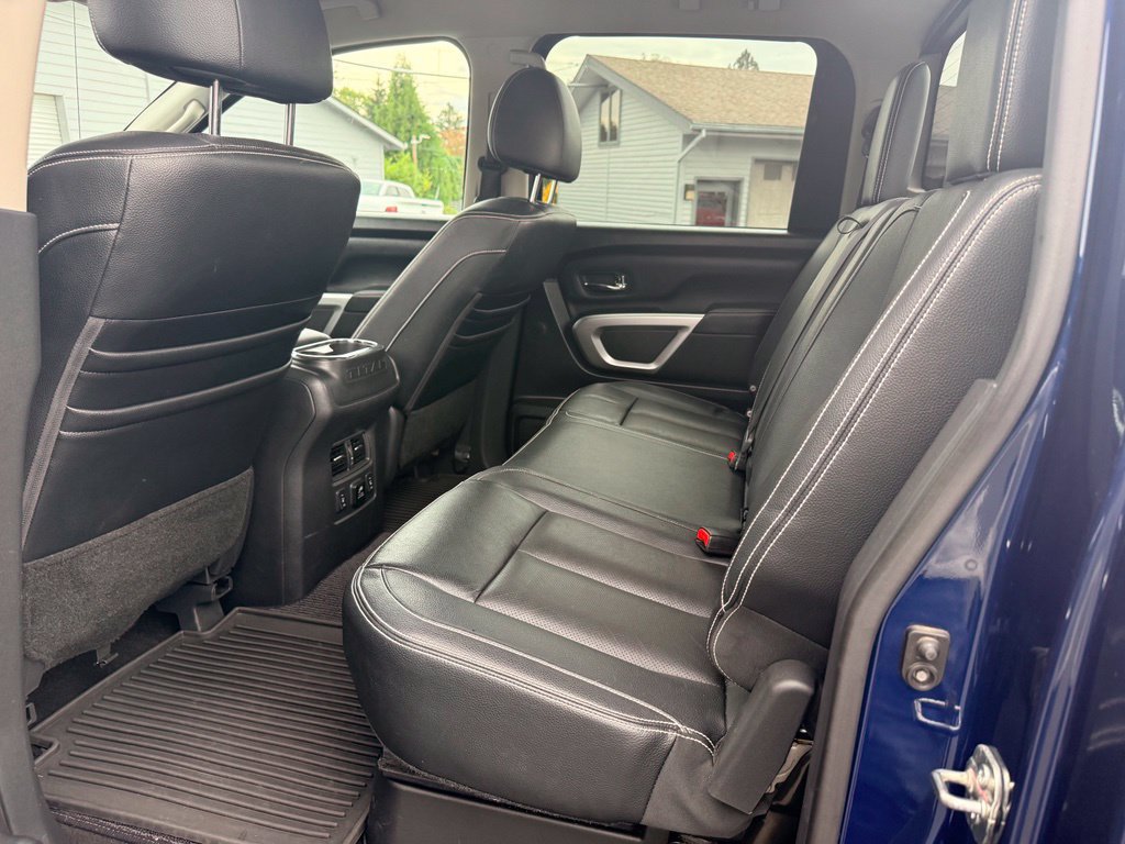 Used 2018 Nissan Titan PRO-4X AWD/4WD image 37