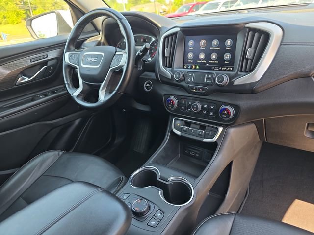 Used 2024 GMC Terrain SLT AWD/4WD image 16