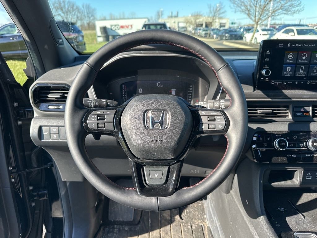 Used 2025 Honda Pilot Black Edition image 22
